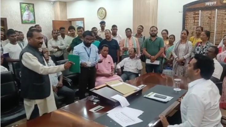 The verdict in Malegaon blast case came after 17 years, all 7 accused including Sadhvi Pragya Thakur were acquitted, BJP said Congress should answer saffron terrorism (33)-ApCpmR60FK.jpg